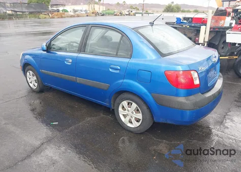 2008 Kia Rio Lx z USA, uszkodzony, nr VIN KNADE123986385628